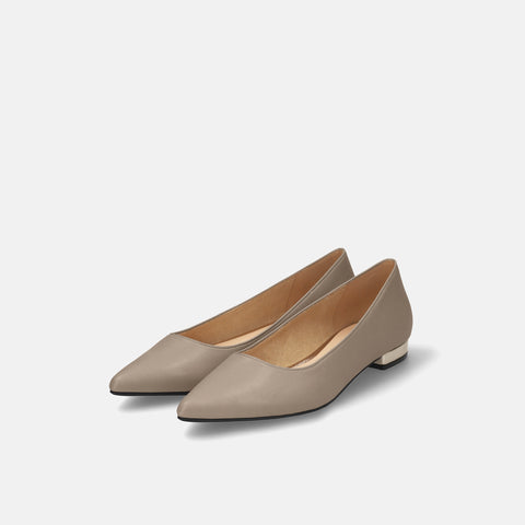 予約：2026SS：アクセントヒール フラットシューズ（4797）グレージュ