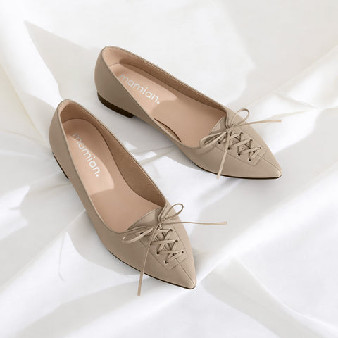 予約：2026SS：レースアップデザイン フラットシューズ（m17047）グレージュ/mamian（マミアン）