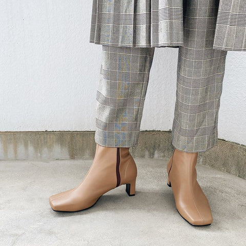 60%OFF：ワイドスクエアトゥ ショートブーツ（5400）ベージュ/mamian（マミアン）